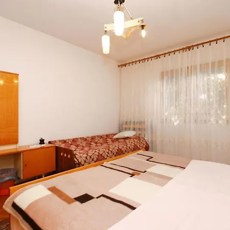 5595a Apartment *